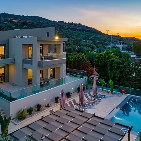 Apartmán Chris With Private Ecologic Pool And Kid's Playground! Chania (Crete)