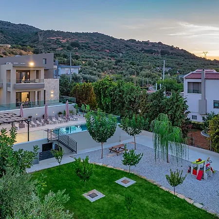 Chris With Private Ecologic Pool And Kid's Playground! Chania (Crete)