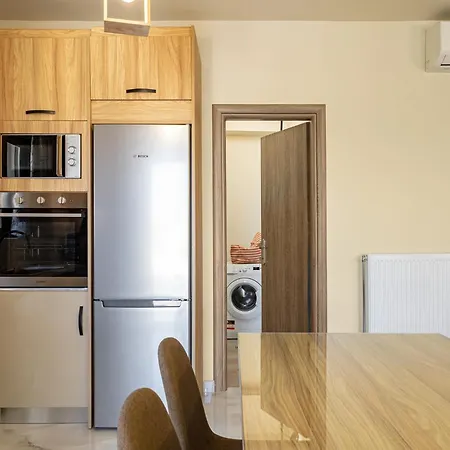 Chris With Private Ecologic Pool And Kid's Playground! Apartment