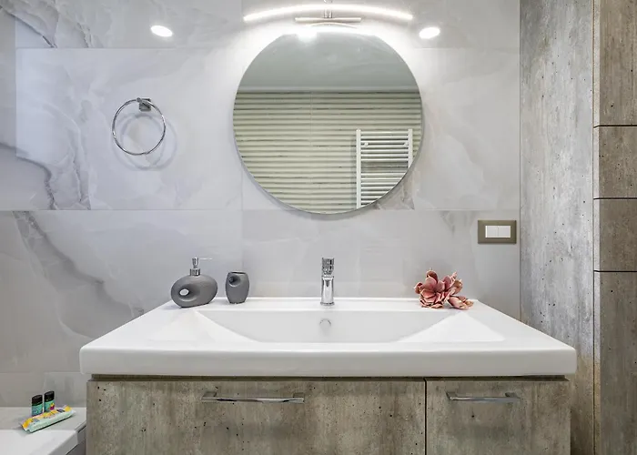 Chris With Private Ecologic Pool And Kid's Playground! Apartament