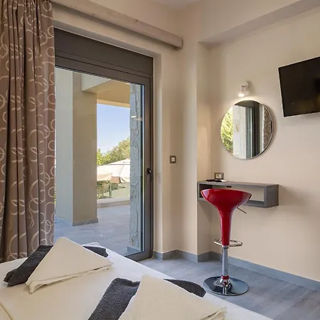 Chris With Private Ecologic Pool And Kid's Playground! Apartman